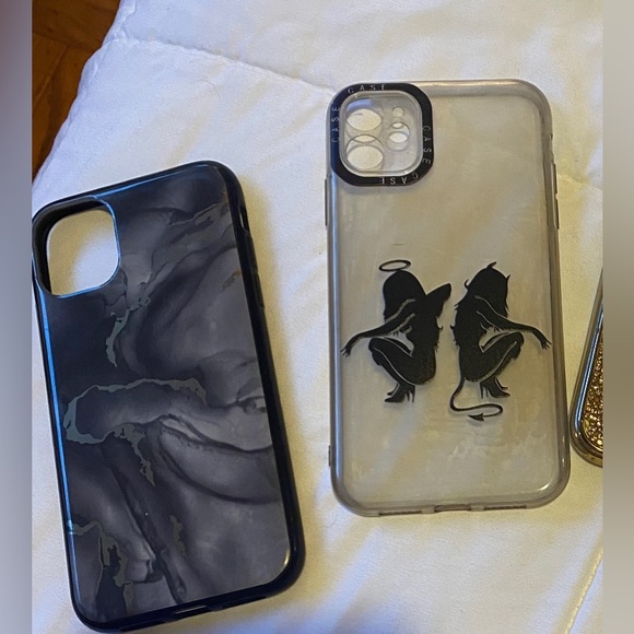 IPHONE 11 phone cases LOT 4 case only 13.00 great condition all4pc$13.00Special - Picture 6 of 11